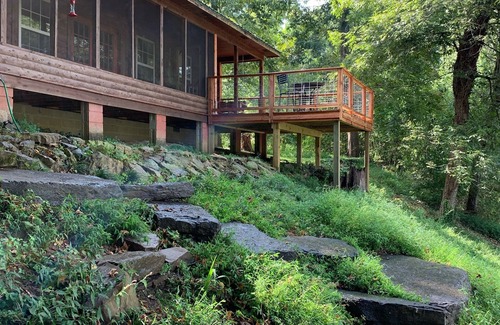 Heber Springs Cottage | Log Cottage on the Little Red River with hot tub.
