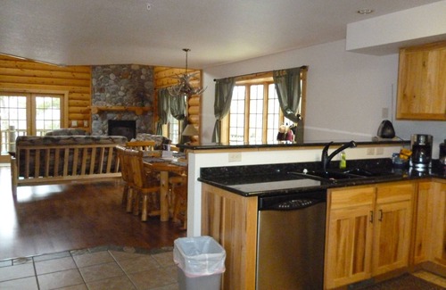 Lake Delton House | Log Gables - Lake Front