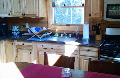 Washington House | Log Home In Secluded Lake Ashuelot Estates
