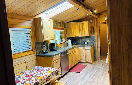 Diamond Valley House | Log House Surrounded By Trees But Close To Prescott and Prescott Valley