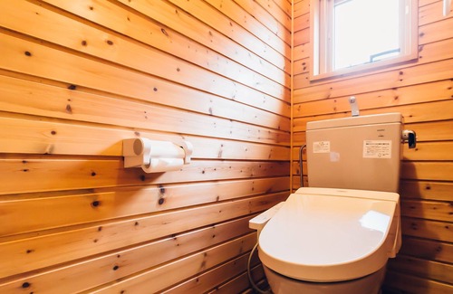 Toya House | Log-style house overlooking Lake Toya with parking lot / wifi