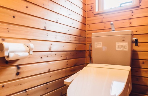 Toya House | Log-style house overlooking Lake Toya with parking lot / wifi