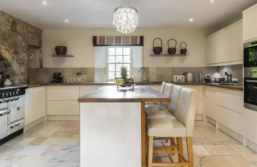 Dalkeith Villa | Logan Manor - Five Bedroom Villa, Sleeps 10