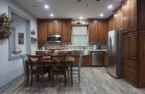 Grapeland House | Logan Springs Ranch - 142 Acres with Lake, Ponds and Trails