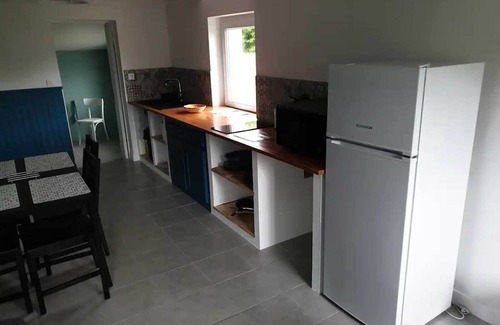 Rostrenen Bed & Breakfast | Logement Agréable Rénové Dans une Longère