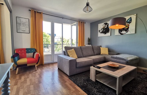 Angers Apartment | Logement Confortable CHU, Quartier Doutre