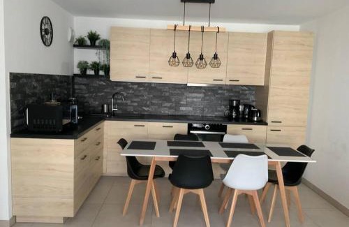Aix-en-Provence Apartment | Logement cosy climatisé avec parking