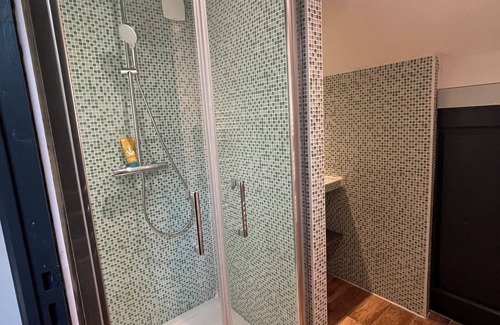 Orlienas House | Logement Gîte Meublé 50m2 + Jardin