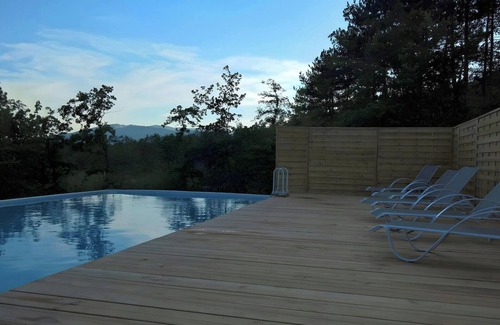 Entrepierres Ski Chalet | Logement insolite tout confort 2, piscine chauffée