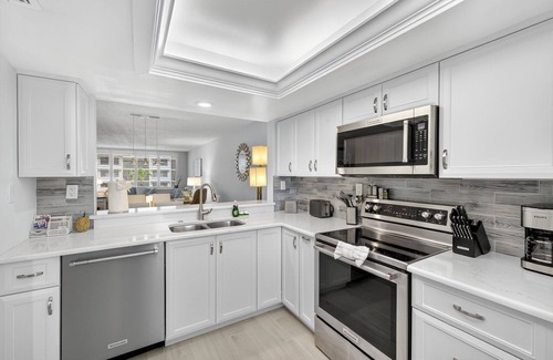 Sanibel House | Loggerhead Cay 462 New and Gorgeous!