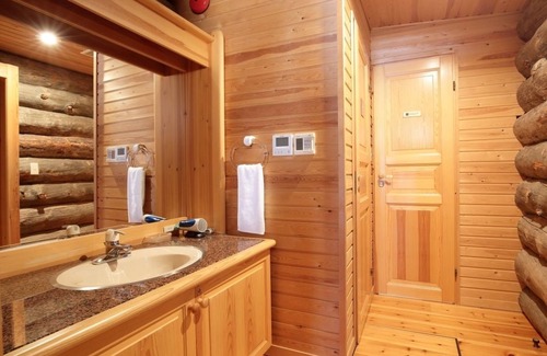 Iwamizawa Hotel | Loghotel The Maplelodge