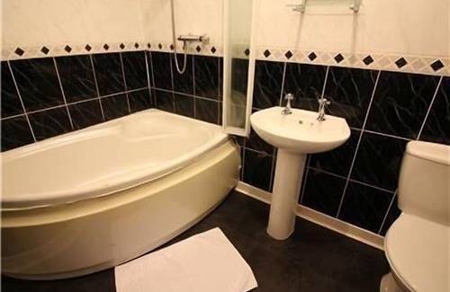 Helensburgh Apartment | Logie Baird Apartment
