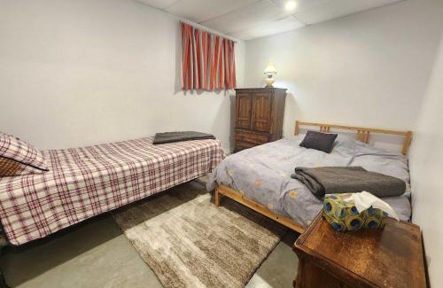 Barraute Apartment | Logis dans un Sous sol au Mont Video
