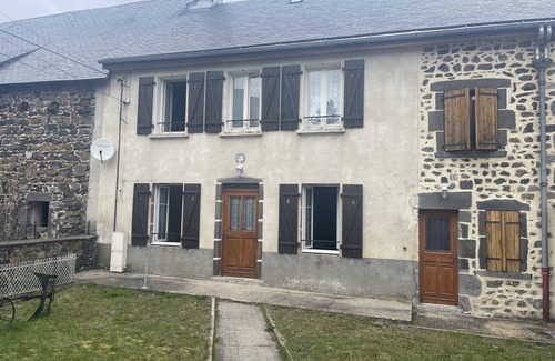 Aurieres Apartment | Logis DES Lacs