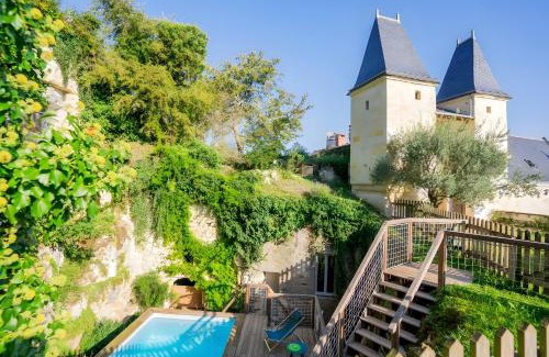 Chenehutte-Treves-Cunault House | Logis Escale - Grand Gite - Piscine