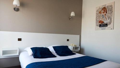 Ernee Hotel | Logis Hôtel-restaurant Le Grand Cerf