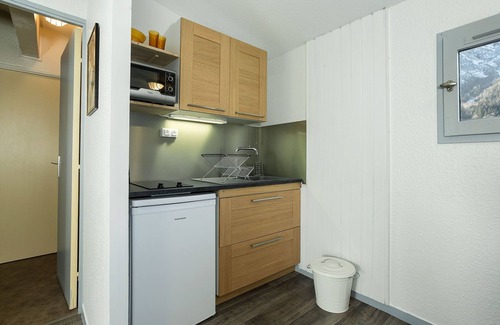 Chamonix City Centre Apartment | Lognan 6 - an apartment that sleeps 4 guests in 1 bedroom