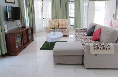 Kampung Sengat House | LohasIpohHomestay,4BR Bunglow,10px,1min to Cameron