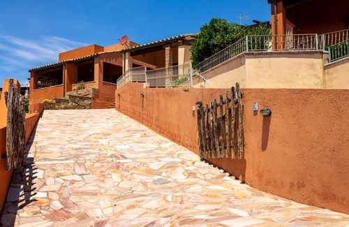 Torre dei Corsari Villa | Loi's 2 Detached cottage with sea view and garden