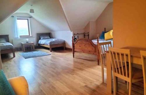 Portmagee House | Lomonagh Lodge Portmagee
