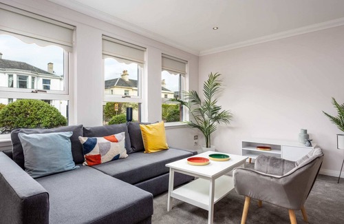Kilmarnock Apartment | London Gate No2 - Donnini Apartments