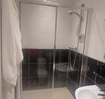Seaham Hotel | LONDONDERRYS Bar and Accommodation