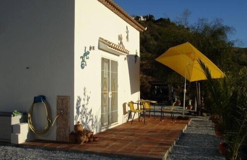Sayalonga House | Lone-standing finca with sea view and pool