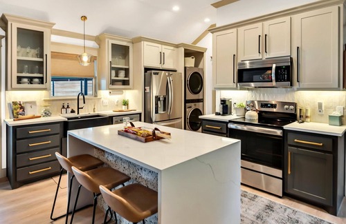 Waco House | Lonetree Ranch an Outdoor Oasis w/hot tub near Baylor/Magnolia