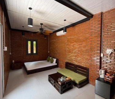 Long Hai Resort | Long Hải Channel Beach Resort