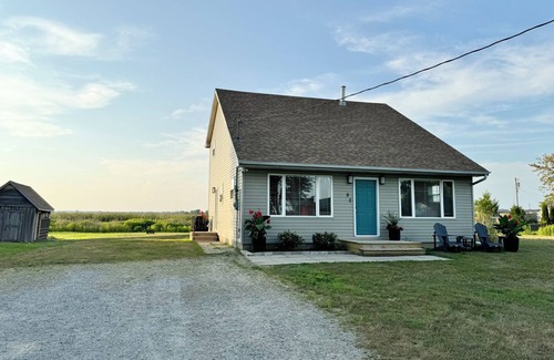 Long Point House | LONG POINT - HERONS LANDING sleeps 8-12 beach/bird watch