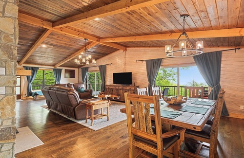 Maggie Valley House | Long Range VIEWS AT 5100 FT! High-Speed Wifi, Pool Table, Large Covered Porch!