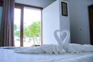 Koh Rong Resort | Long Set Resort