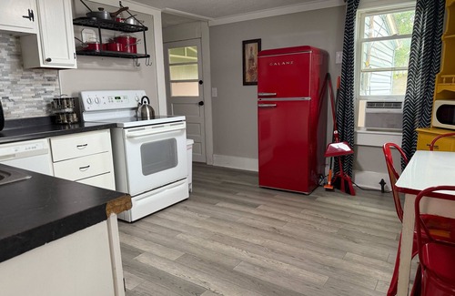 Fountain Square Apartment | Long-Term Comfort Walkable, Quiet, Fully Stocked