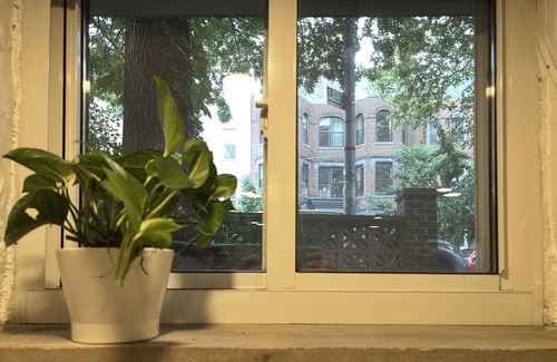 Greenpoint Apartment | Long-term renters welcome (20% discount) 3-room apt in prime area of Brooklyn.