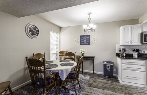 Ellendale Condo | Long-Term Stays - Germantown 2br/2ba