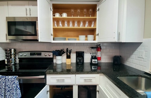 Ellendale Condo | Long-Term Stays - Germantown 2br/2ba