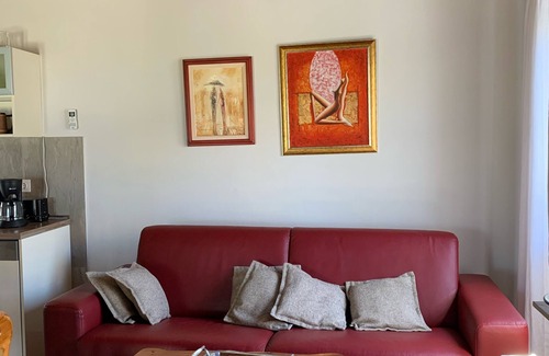 Pylos-Nestoras House | Long-term vacation in winter-heating + fireplace 28+days period 1.12.-1.4. 50% discount