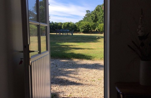 Surzur House | Longère renovated between land and sea. Large garden in the countryside.