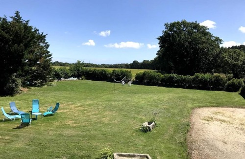 Surzur House | Longère renovated between land and sea. Large garden in the countryside.