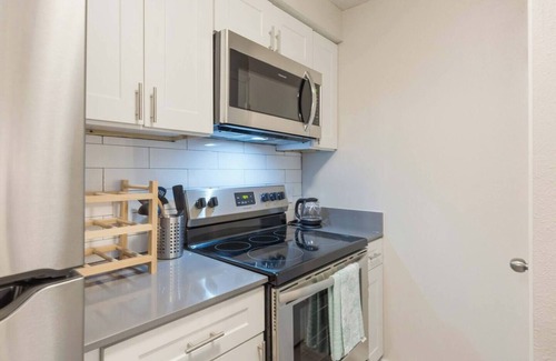 McNeil House | Longhorn Texas Suite