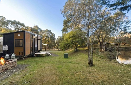 Sailors Hill House | Longmore Retreat by Tiny Away