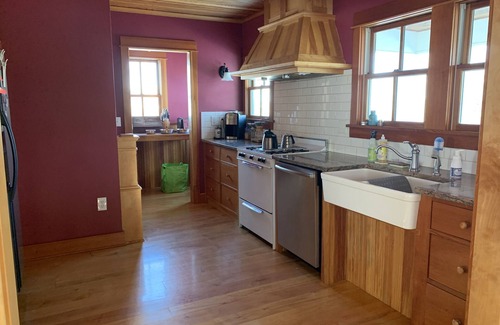 Barton House | Longwood: cozy country VT home 20 min from Craftsbury and on the VAST trails