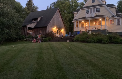 Barton House | Longwood: cozy country VT home 20 min from Craftsbury and on the VAST trails