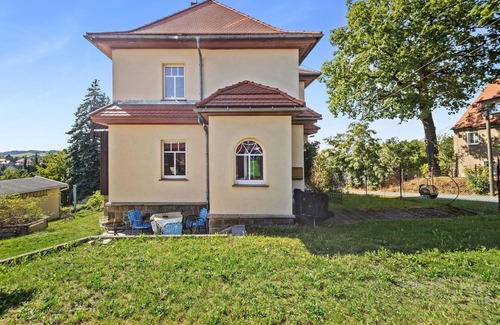 Ebersbach House | Look forward to an unforgettable holiday in this attractive and special holiday home.