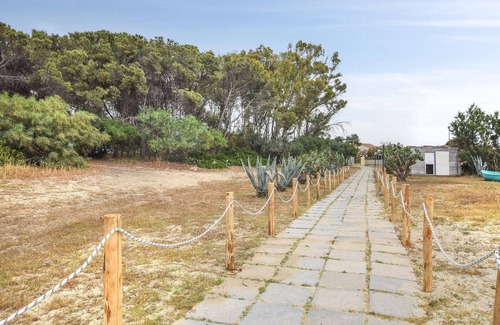 Botricello Apartment | Look forward to a beautiful view of the countryside on vacation in this vacation apartment.