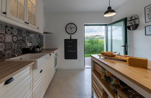 Opuzen House | Look forward to a holiday in this inviting holiday home near the beach!
