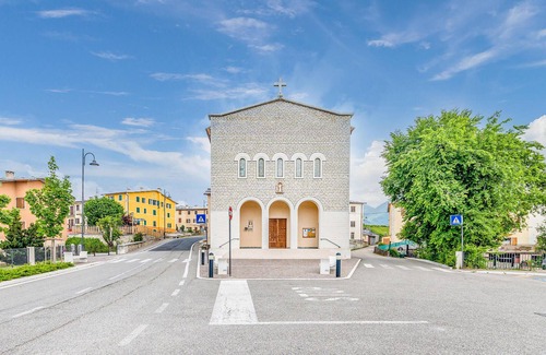 Velo Veronese Apartment | Look forward to a wonderful break from everyday life in this comfortable vacation apartment.