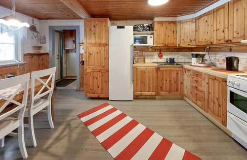 Lonsboda House | Look forward to a relaxing vacation close to nature in this beautiful vacation home!