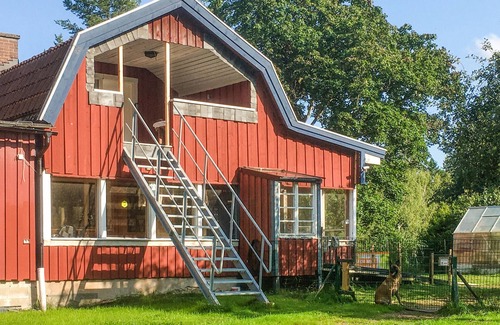 Markaryd Apartment | Look forward to a relaxing vacation close to nature in this cozy vacation apartment.