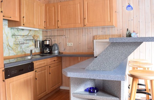 Nedstrand Apartment | Look forward to an active vacation in Tysvær in this modern vacation home.
